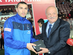 Burak Yılmaz fedakarlık yapıyor