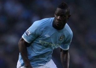 Balotelli trafik kazası geçirdi