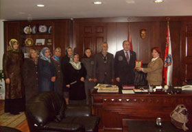 Feridun Boz'a makamında ziyaret