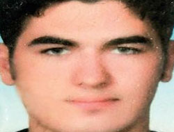 Öğrenciyi önce dövdü sonra yaktı!