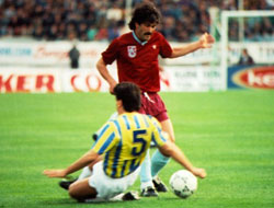 Karaboğa Ünal Müjdat'ı ekarte etti