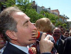 Bakan Günay tokat yedi!