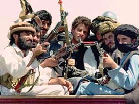 Taliban üyeleri tünel kazıp firar etti