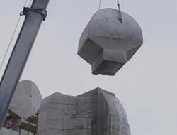 'Ucube'nin yıkımına başlandı