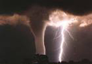 Hortumlar dehşet saçtı: 284 ölü