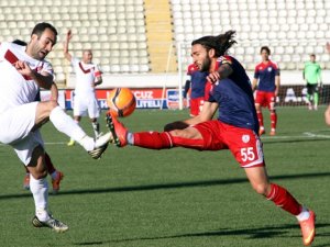 Galatasaray kafilesi Umut Bulut için Kayseri'ye hareket etti