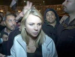 Kadın Muhabir tecavüzü anlattı