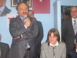 Özak: Ancak çamur atıyorlar