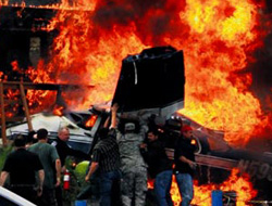 Yolcu uçağı alev aldı!