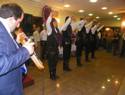 Trabzonlular kolbastı ile coştu!