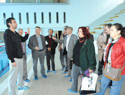 Sanatçılar EYOF'u gezdi