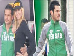 Polisi taşladı, mankene sarıldı!