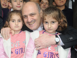 Erdoğan Bayraktar Radyohaber61'de