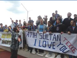 Taraftardan Fatih Tekke'ye destek