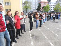 TS- FB taraftarı aynı horonda