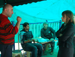 Seymenoğlu pazarda dert dinledi!