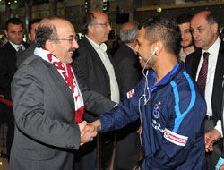 Şampiyon gibi uğurlandılar