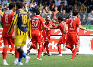 Antalya galibiyetle kapattı!