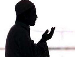 Ölüm namazda böyle yakaladı!