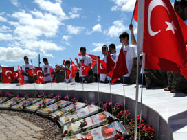 Şehit olan 33 er törenle anıldı!