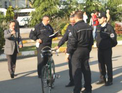 Trabzon'da bisikletle araç çarpıştı