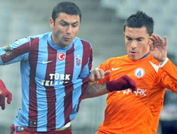 Burak Yılmaz yılın forveti oldu!