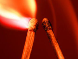 Tecavüz eden adamı camide...