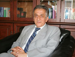 Evren 1 gün bile olsun yatmalı...