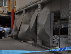 Diyarbakır'da iki bomba patladı