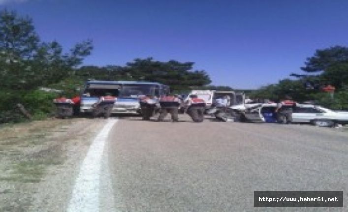 Piknik yolunda kaza: 1 ölü 6 yaralı