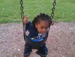 5 yaşında elini kana buladı!