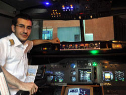 Trabzonlu gencin uçuş keyfi!