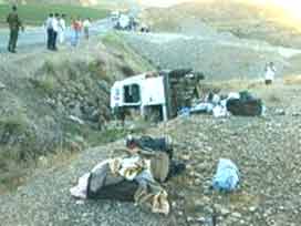 Yolcu otobüsleri çarpıştı: 28 ölü