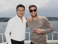 Tarkan'la şarkı söylerim!