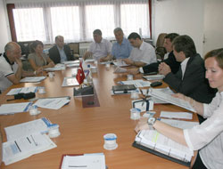 Hüseyin Avni Aker'de inceleme