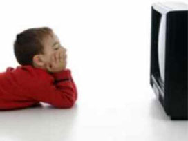 Üzerine TV düşen çocuk öldü!