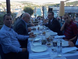 Adrian'a yemek verildi!