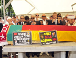 Coşkun Özarı'ya son görev