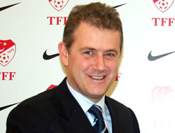 Özgener: "Huzurlu ayrılıyorum"