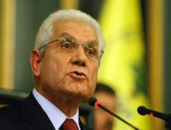 Eski vekil kalbine yenildi