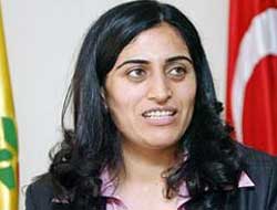 8 askeri öldürene övgüler