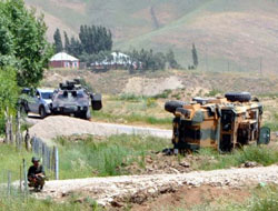 Askeri araçta kaza:8 yaralı!