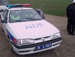 Trafik polisinden ilginç uygulama!