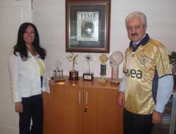 Kendi başkanı, kendi yöneticisi!