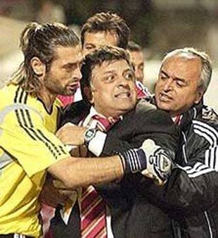 Vural'dan, basına  tepki!