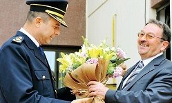 Müdür göreve krizle başladı!