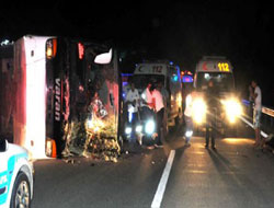 Bursa'da otobüs devrildi:59 yaralı!