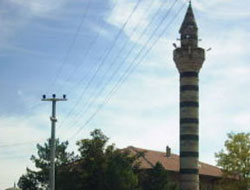 Atina'da Cami için ilk adım!