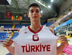 Ay-yıldızlının hedefi büyük!