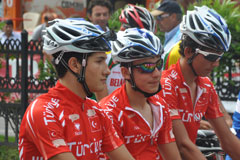 Milli bisikletçiden büyük başarı!